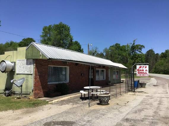 Jet's Bar & Grill