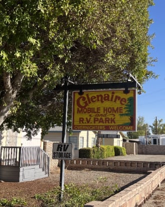 The entrance sign at Glenaire Mobile Home and R.V. Park - overnighters welcome