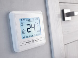 How to Reset Your Programmable Thermostat for Cold Weather