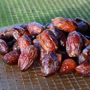 organic medjool dates