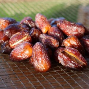 organic medjool dates